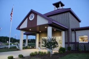 Sussex Academy opened in fall 2000. It now has students in classes from sixth through 12th grades. The school is located at 21150 Airport Road in Georgetown.