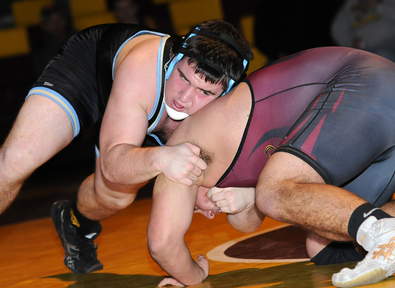 Cape wrestling pins 55 points on Sanford