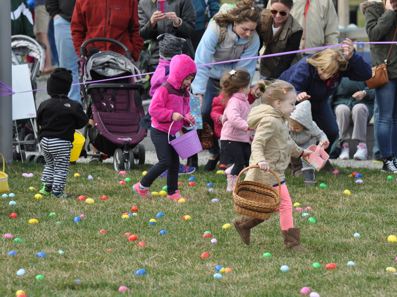 Canalfront Park Easter egg hunt draws 600 children | Cape Gazette