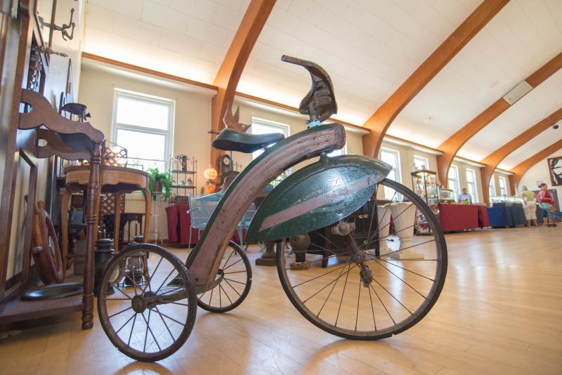 airflow tricycle antique