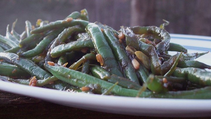 Spicy Green Beans Made With Cholula Chili Lime Hot Sauce From