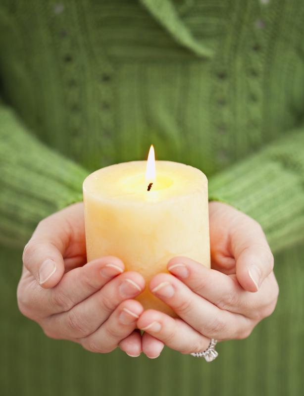 Worldwide candle lighting service to remember children Dec. 8 Cape