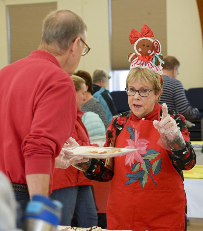 Deedee Pies offers a suggestion for some remaining cookies.