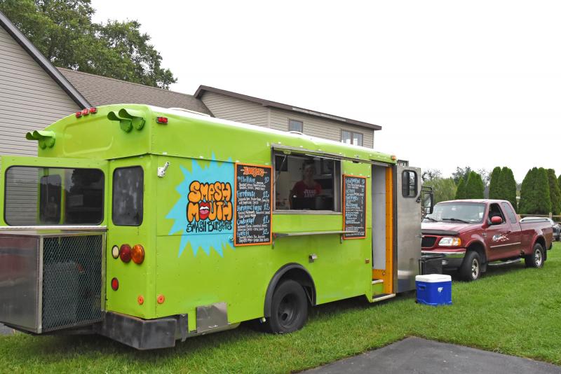 Green Bay smash burger food truck owner opens a permanent restaurant