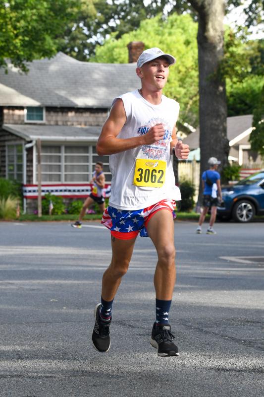 Dylan Branch finishes a close second in 16:12.