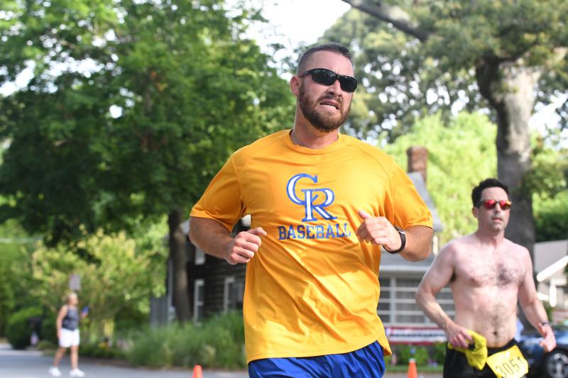 Jeff Gravatt logs a time of 21:53.