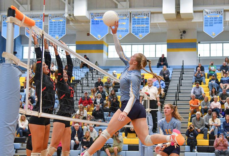 Cape volleyball falls to the Raiders 3-0 | Cape Gazette