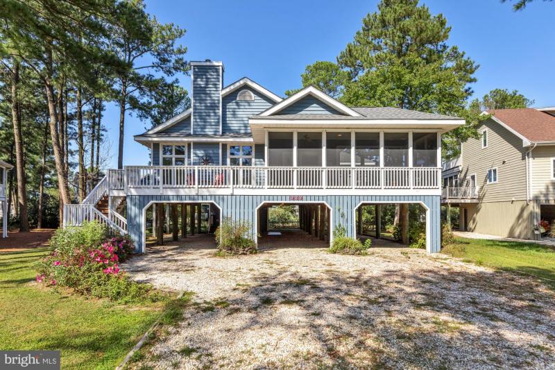 Newly Listed: 939 Pine Tree Lane Bethany Beach, DE | Lake Bethany ...