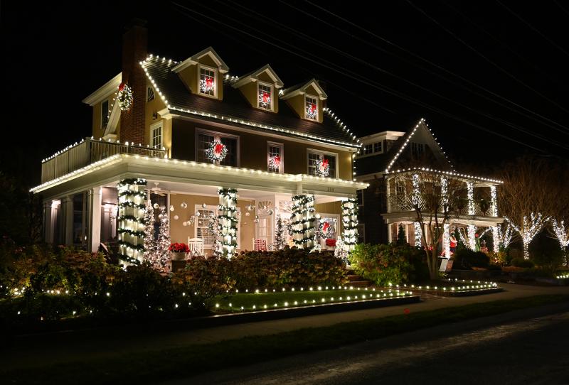 Lewes Lights to illuminate businesses, homes and hearts | Cape Gazette