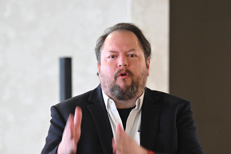 Mark Massey addresses the crowd.