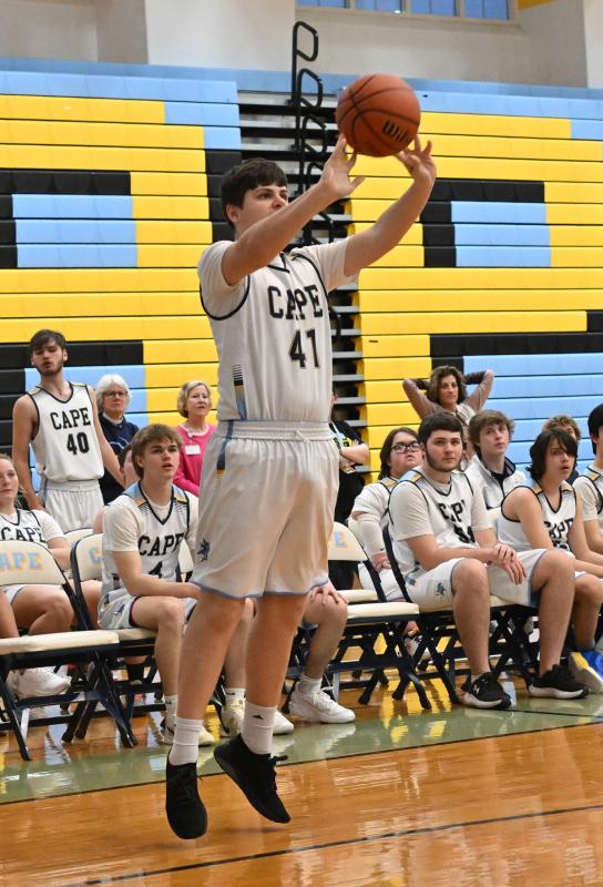 Michael Anthony takes a jumper for the Vikings.