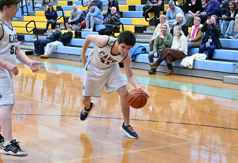 Cape’s Julian Puente drives to the paint.