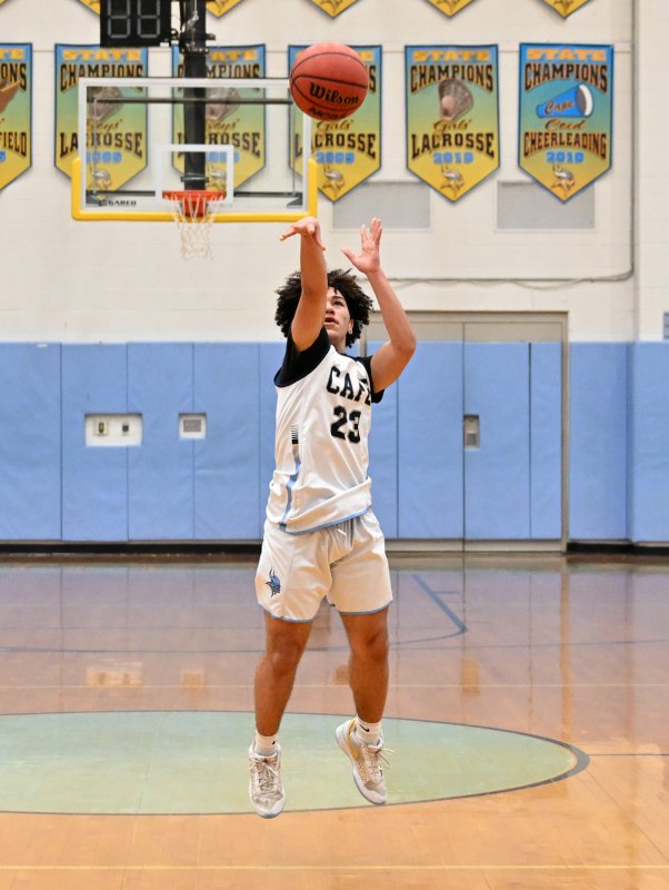Cape unified partner Darren Fraiman takes a shot in the Unified Partner Challenge.