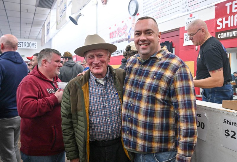 Two senators at the event are Dave Wilson, left, and Brian Pettyjohn.