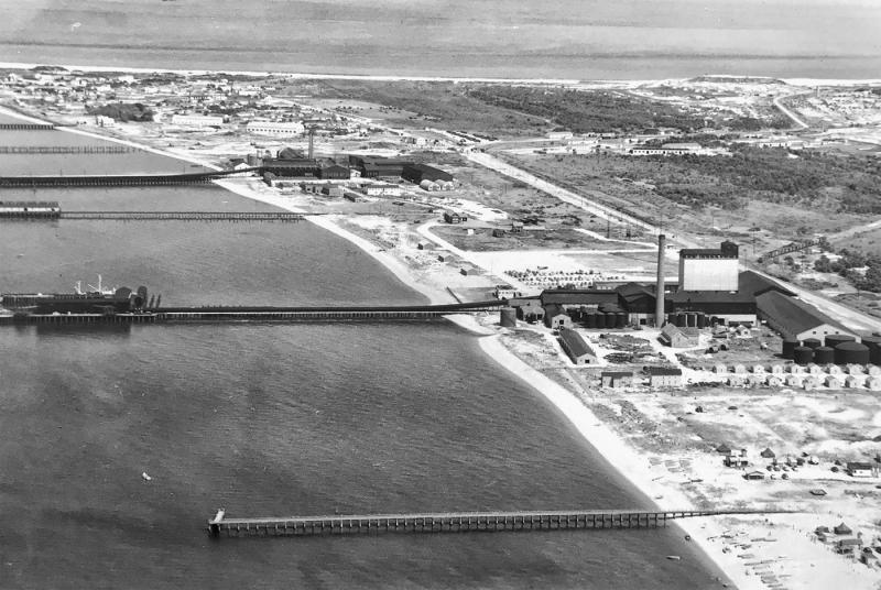 This remarkable photo taken in the 1950s shows the large port area along Lewes Beach, including the extensive menhaden processing facilities along the bayfront. EARL WEBB COLLECTION