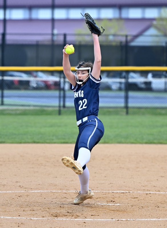 Seahawks junior pitcher Caroline White delivers to the plate in the loss to the Red Wolves.