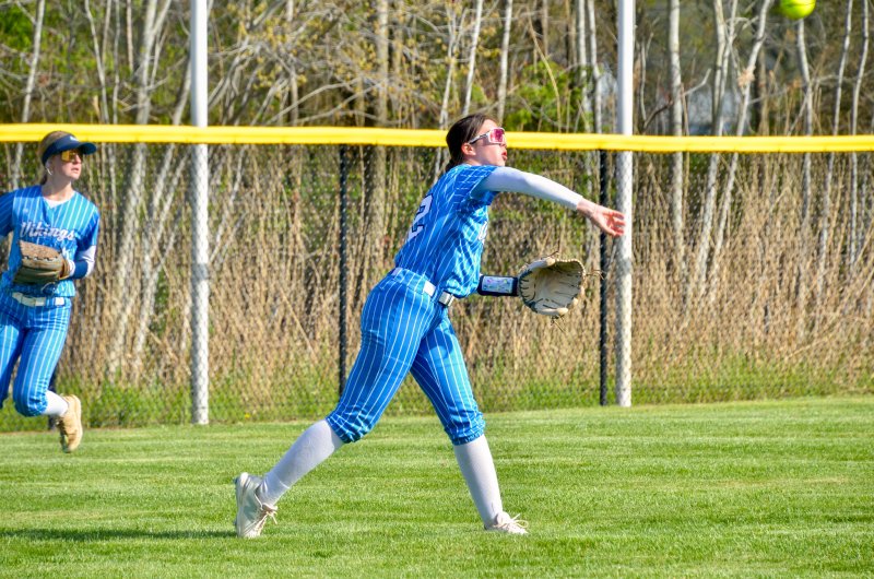 Cape sophomore Lyla Hunsberger gets the ball in quickly.