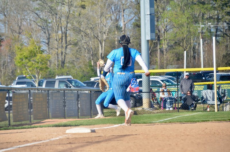 Vikings sophomore Lyla Hunsberger made a great play at the fence to catch this foul ball and record an out.