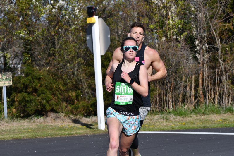 Keely Arndt wins the women’s race at the 5K in a time of 19:23.