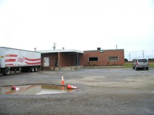 Lewes Dairy and Hy-Point Dairy are in talks about a possible merger. The Lewes facility processes about 30,000 gallons of milk a week. BY HENRY J. EVANS JR.