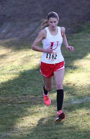 California high school runner Holland Reynolds inspired the Giants while she drew her inspiration from her coach, Jim Tracy, stricken with ALS in 2010. SOURCE WWW.SFGATE.COM