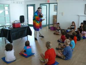 Scienceteller Doug Cashell catches the attention of a young audience after beginning the mystical story of a journey to release dragons. BY TAGGART HOUCK