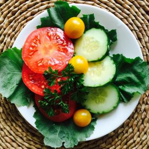 Garden fresh salad BY DOROTHY P. GREET