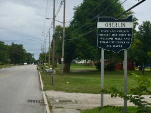 Historical marker at the southern entrance to Oberlin.