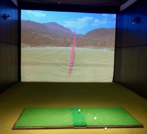 The club-fitting process at places like 2nd Swing Golf depends on golf simulators to show the effect of each shot. This one is a bit of a hook.