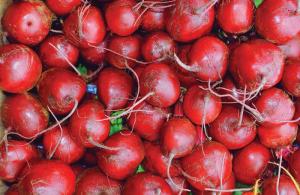 Beets (Beta vulgaris) are another fast-growing vegetable for your garden sprint.