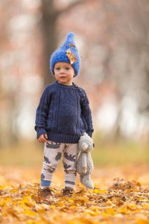 Boy-in-Blue-Hat-Fall