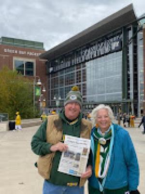 Packer fans celebrate at Lambeau on Christmas Eve