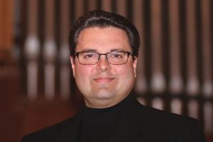 Jackson Borges will conduct the performances.